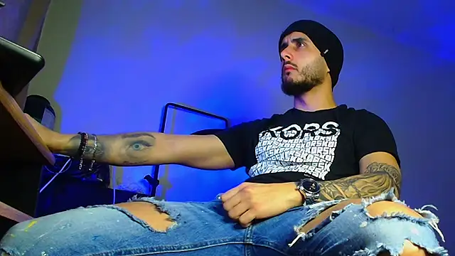 Snapshot of XanderCage99 chatting on March 26, 2026, 10:18 pm XanderCage99 online show from March 26, 2026, 10:18 pm