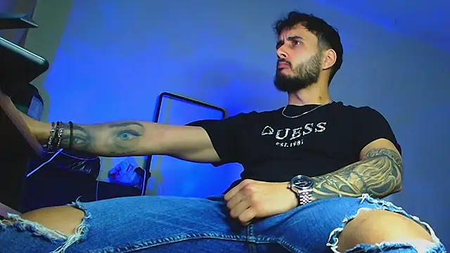 Snapshot of XanderCage99 chatting on April 8, 2026, 3:19 am XanderCage99 online show from April 8, 2026, 3:19 am