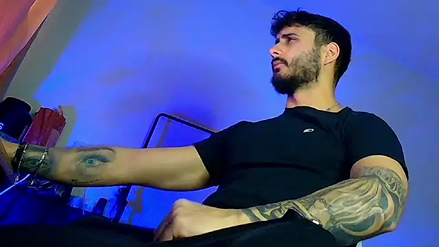 Snapshot of XanderCage99 chatting on December 21, 2025, 10:50 am XanderCage99 online show from December 21, 2025, 10:50 am