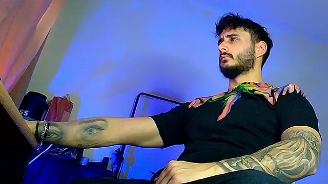 Snapshot of XanderCage99 chatting on December 19, 2025, 11:01 am XanderCage99 online show from December 19, 2025, 11:01 am