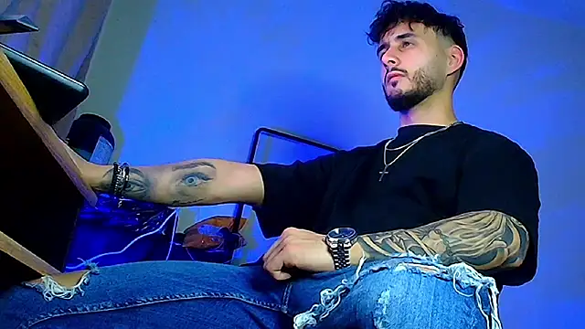 Snapshot of XanderCage99 chatting on February 28, 2026, 11:04 pm XanderCage99 online show from February 28, 2026, 11:04 pm