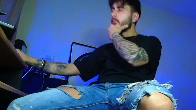 Snapshot of XanderCage99 chatting on March 23, 2026, 7:47 pm XanderCage99 online show from March 23, 2026, 7:47 pm