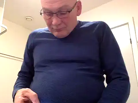 Snapshot of Parleg2 chatting on February 27, 2026, 6:19 pm Parleg2 online show from February 27, 2026, 6:19 pm