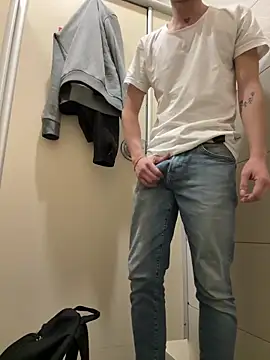 Snapshot of verici34 chatting on December 17, 2025, 7:57 am verici34 online show from December 17, 2025, 7:57 am