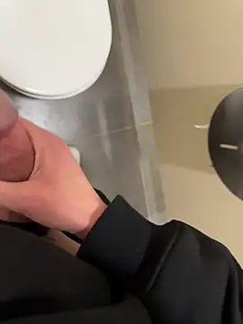 Snapshot of verici34 chatting on February 3, 2026, 7:46 am verici34 online show from February 3, 2026, 7:46 am