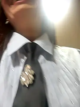 BELLA--26 online show from October 15, 2025, 1:52 pm