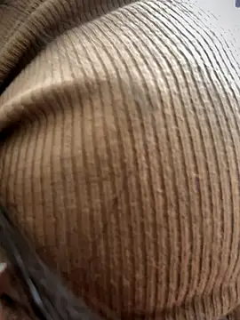 BELLA--26 online show from October 21, 2025, 2:27 pm