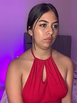 Snapshot of Julii- chatting on February 18, 2025, 3:20 pm Julii- online show from February 18, 2025, 3:20 pm