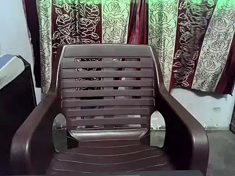 SIYA MAVI online show from April 15, 2026, 8:31 am