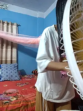 Snapshot of 124pakhi chatting on September 27, 2025, 7:47 am 124pakhi online show from September 27, 2025, 7:47 am