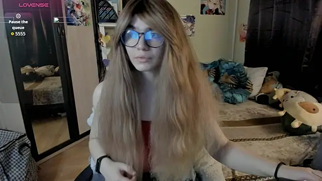 Snapshot of alexiamaleax chatting on April 13, 2026, 2:04 am alexiamaleax online show from April 13, 2026, 2:04 am