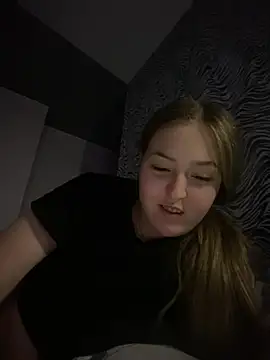 Emilie Kitty online show from January 7, 2025, 5:31 pm