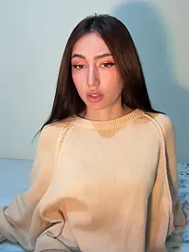 Snapshot of Maddy_Jones chatting on March 21, 2025, 5:02 pm Maddy Jones online show from March 21, 2025, 5:02 pm