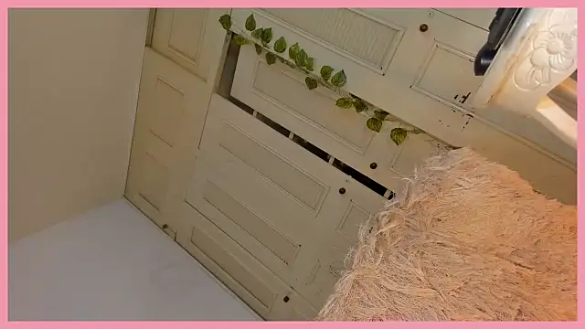 Snapshot of Kenny_Town chatting on November 18, 2025, 11:46 am Kenny Town online show from November 18, 2025, 11:46 am