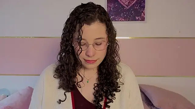 Charlotte  Miller online show from November 20, 2025, 12:06 pm