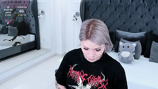 Snapshot of jinxv_nuss chatting on February 27, 2026, 2:23 am jinxv nuss online show from February 27, 2026, 2:23 am