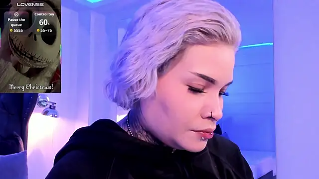 Snapshot of jinxv_nuss chatting on December 22, 2025, 11:43 am jinxv nuss online show from December 22, 2025, 11:43 am