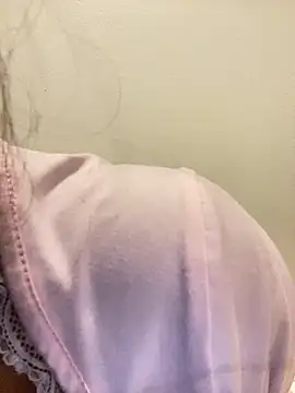 Snapshot of AwkwardJasminee chatting on November 25, 2025, 11:10 am AwkwardJasminee online show from November 25, 2025, 11:10 am