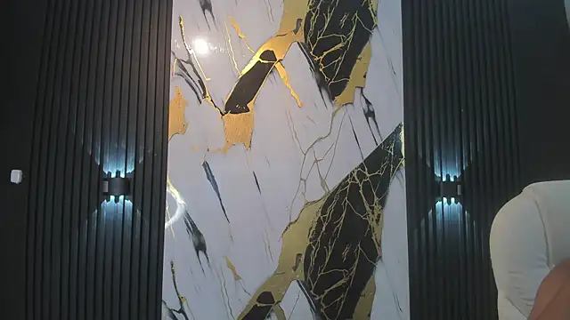 adam piarse01 online show from February 27, 2025, 2:03 am