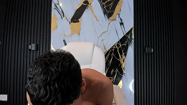 adam piarse01 online show from March 3, 2025, 1:28 am