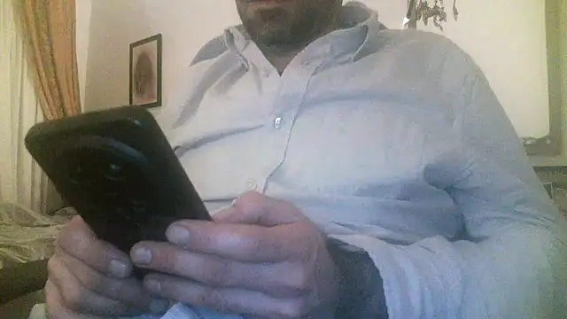 Snapshot of Patrickhound chatting on November 23, 2025, 1:37 am Patrickhound online show from November 23, 2025, 1:37 am