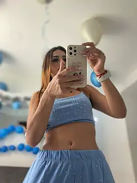 Samantha bigboobs online show from February 26, 2026, 4:51 pm