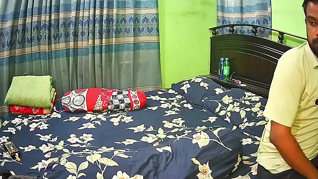 Snapshot of Hot_Nila chatting on November 13, 2025, 2:15 am Hot Nila online show from November 13, 2025, 2:15 am