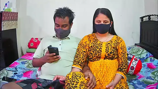 Snapshot of Hot_Nila chatting on December 14, 2025, 3:24 am Hot Nila online show from December 14, 2025, 3:24 am