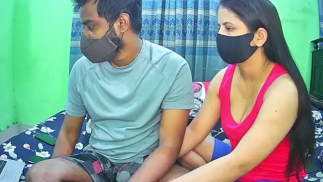 Snapshot of Hot_Nila chatting on November 26, 2025, 4:01 am Hot Nila online show from November 26, 2025, 4:01 am