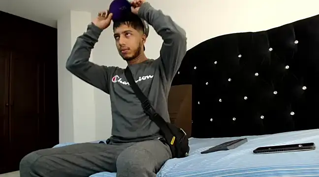 ryann bigcock  online show from January 23, 2025, 11:26 am