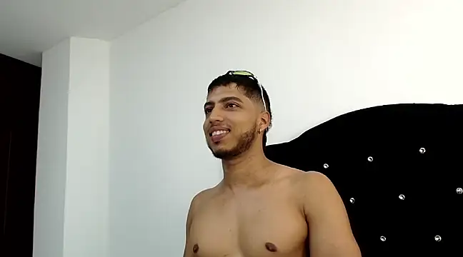 ryann bigcock  online show from January 18, 2025, 11:21 am