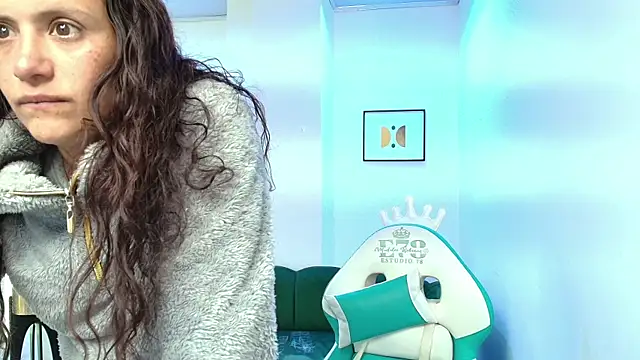 Snapshot of Arianna_sweeet chatting on November 29, 2025, 3:17 am Arianna sweeet online show from November 29, 2025, 3:17 am