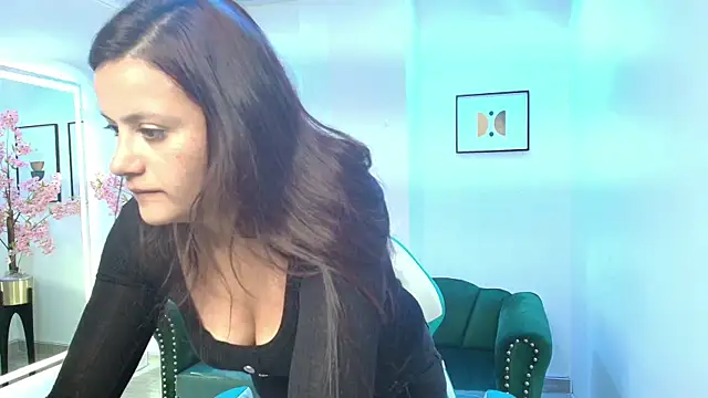 Snapshot of Arianna_sweeet chatting on December 2, 2025, 3:30 am Arianna sweeet online show from December 2, 2025, 3:30 am