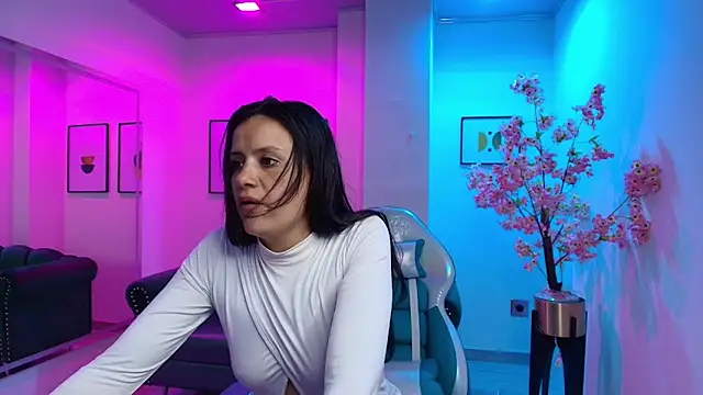 Snapshot of Arianna_sweeet chatting on March 14, 2025, 6:42 am Arianna sweeet online show from March 14, 2025, 6:42 am