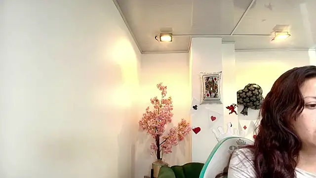 Arianna sweeet online show from February 18, 2026, 3:37 am