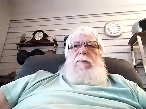 Snapshot of Futura_intx chatting on December 5, 2025, 9:34 pm Futura intx online show from December 5, 2025, 9:34 pm