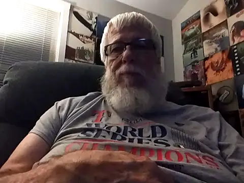 Snapshot of Futura_intx chatting on October 24, 2025, 11:59 pm Futura intx online show from October 24, 2025, 11:59 pm