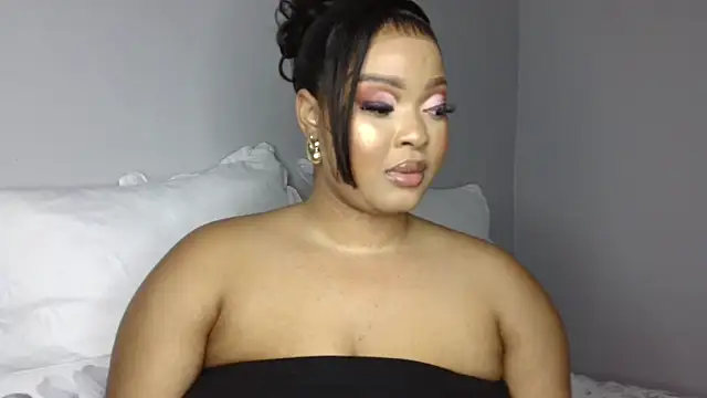 sexytinashe21 online show from September 19, 2025, 10:25 pm