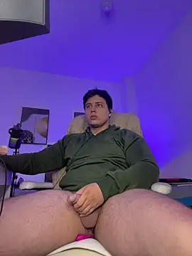 Snapshot of Thom_Ohtani chatting on October 27, 2025, 10:00 pm Thom Ohtani online show from October 27, 2025, 10:00 pm