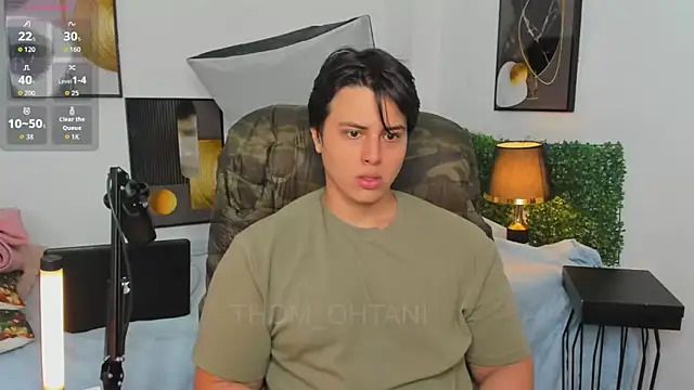 Snapshot of Thom_Ohtani chatting on April 30, 2026, 8:16 pm Thom Ohtani online show from April 30, 2026, 8:16 pm