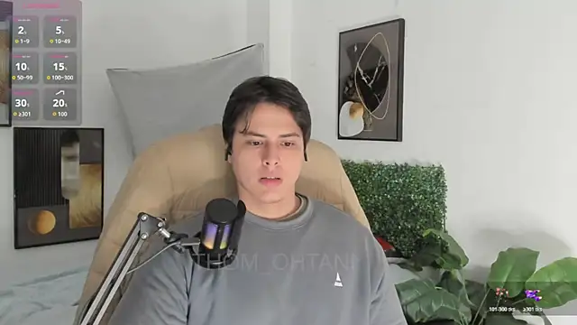 Snapshot of Thom_Ohtani chatting on April 18, 2026, 7:07 pm Thom Ohtani online show from April 18, 2026, 7:07 pm