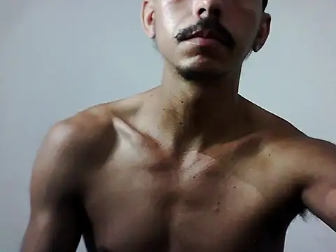 MagrinhoSaradoo online show from November 13, 2025, 12:58 am