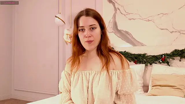 Snapshot of EllieGarson chatting on January 13, 2026, 5:06 pm EllieGarson online show from January 13, 2026, 5:06 pm