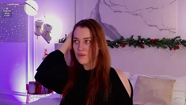 Snapshot of EllieGarson chatting on December 14, 2025, 4:45 pm EllieGarson online show from December 14, 2025, 4:45 pm