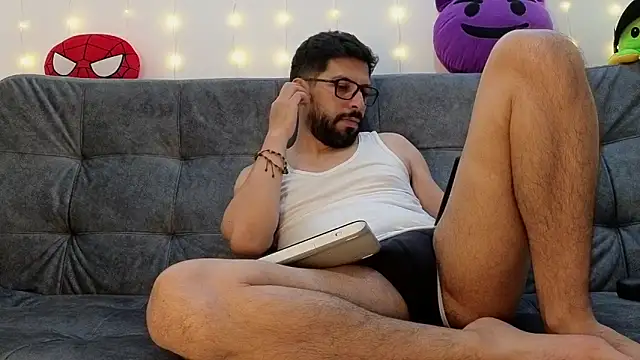 Snapshot of ErickBrant chatting on March 2, 2025, 2:51 am ErickBrant online show from March 2, 2025, 2:51 am