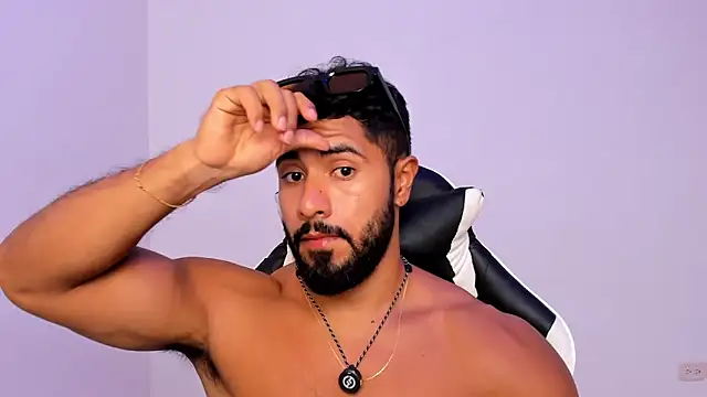 Santiago huntt online show from April 6, 2026, 8:54 pm