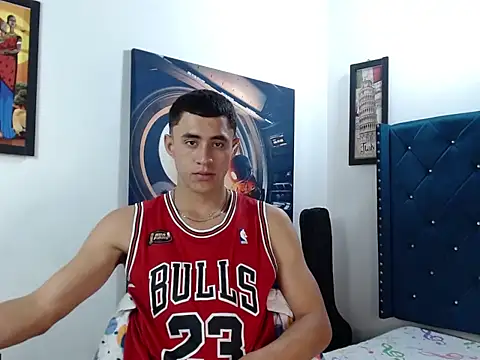 Cris steban1 online show from February 15, 2026, 5:52 am