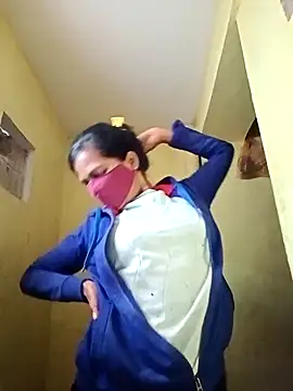 Snapshot of Pooja_cut chatting on December 5, 2025, 1:49 am Pooja cut online show from December 5, 2025, 1:49 am