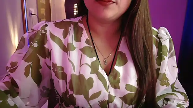 Snapshot of Mitikaa chatting on February 11, 2026, 1:44 pm Mitikaa online show from February 11, 2026, 1:44 pm