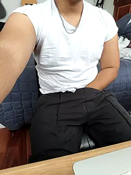 Snapshot of pitorico_bb chatting on November 27, 2025, 5:13 pm pitorico bb online show from November 27, 2025, 5:13 pm